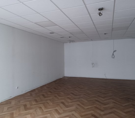 local commercial rue d'arènes - BESANCON